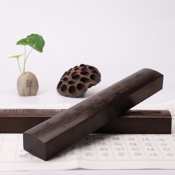 Chặn giấy gỗ thị mẫu B