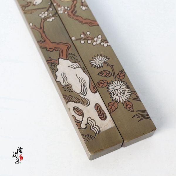 Mẫu chặn giấy đồng hỉ tước đăng mai