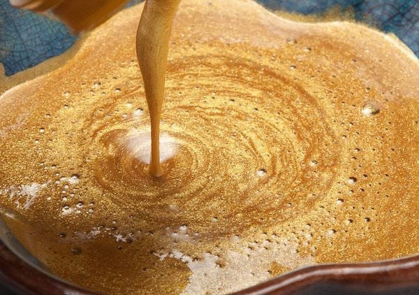 Mực màu nhũ vàng kim