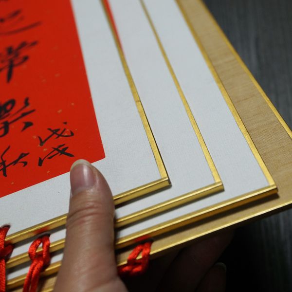 Thẻ giấy xuyến chỉ nhuộm sáp bo viền 15x45cm