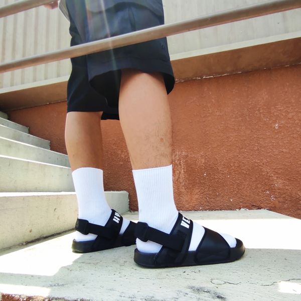 BỎ TÚI BÍ QUYẾT CHỌN GIÀY SANDAL PHÙ HỢP VỚI MÀU DA