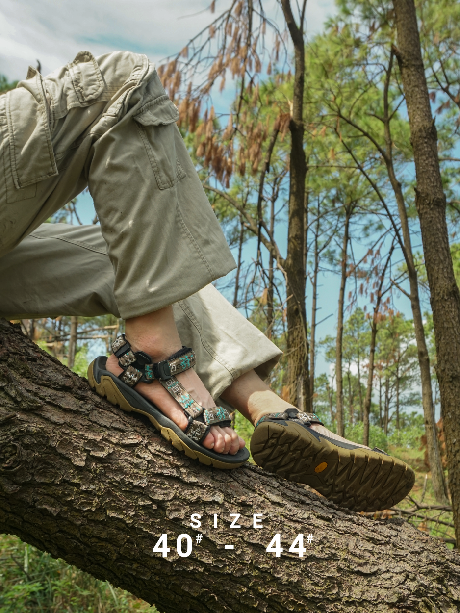 Sandal Travel
