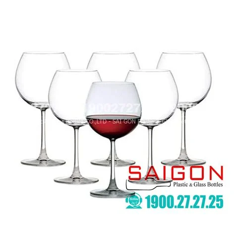 Tại sao nên dùng ly rượu thủy tinh khi thưởng thức rượu vang