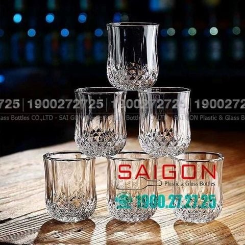 Bí quyết chọn ly thủy tinh uống rượu chuẩn gu người sành rượu