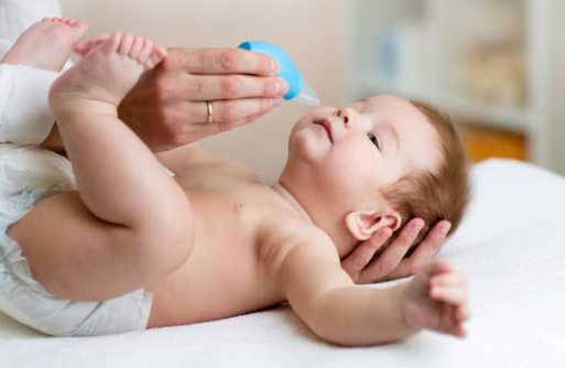 Cách thổi bay chứng sổ mũi ở trẻ sơ sinh