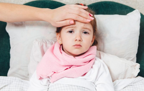 Trẻ bị sốt siêu vi và cách phòng ngừa hiệu quả