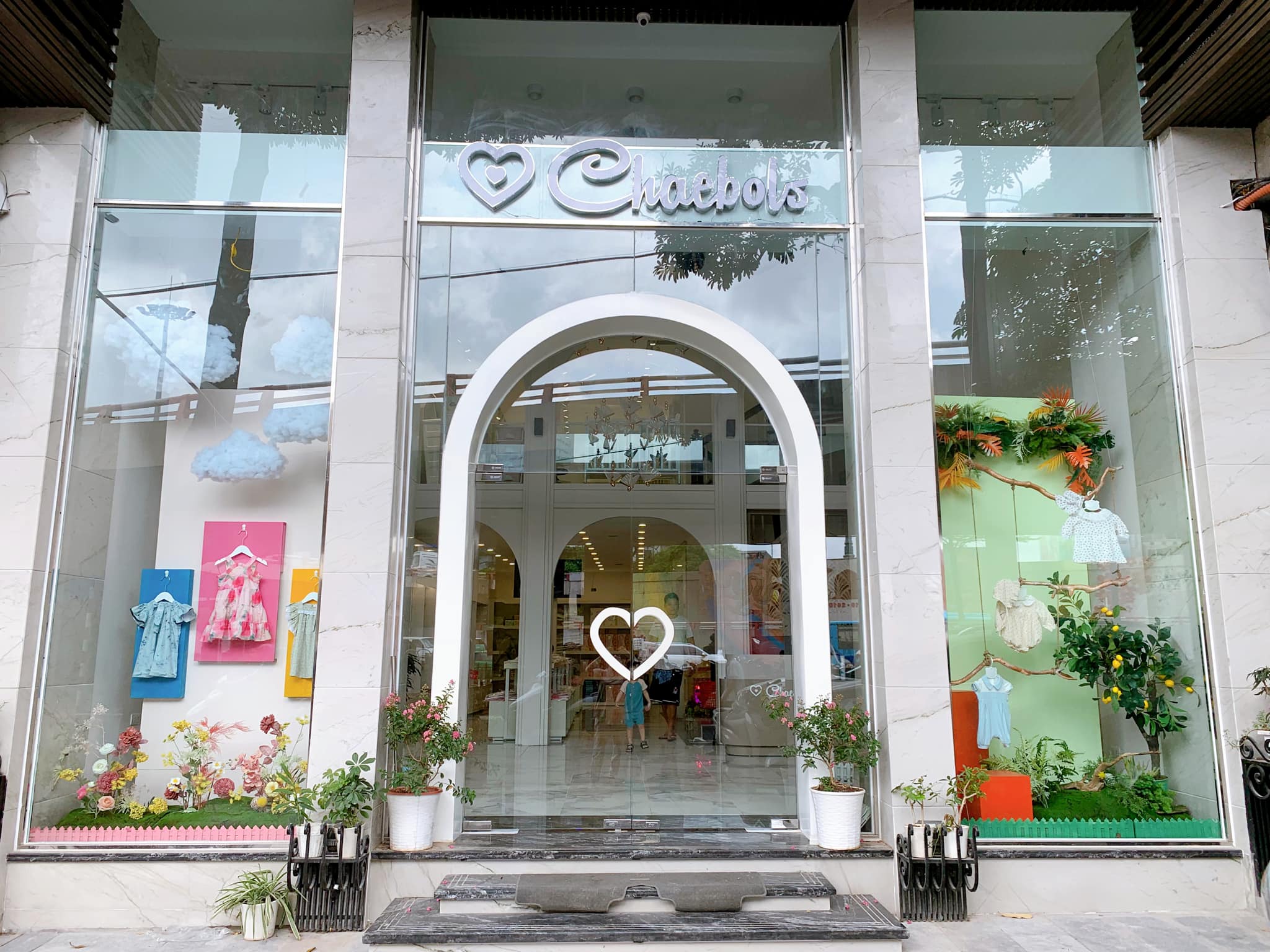 Chaebols shop 4 Nguyễn Hữu Huân, Phường Lý Thái Tổ, Quận Hoàn Kiếm, Hà Nội 0914028868