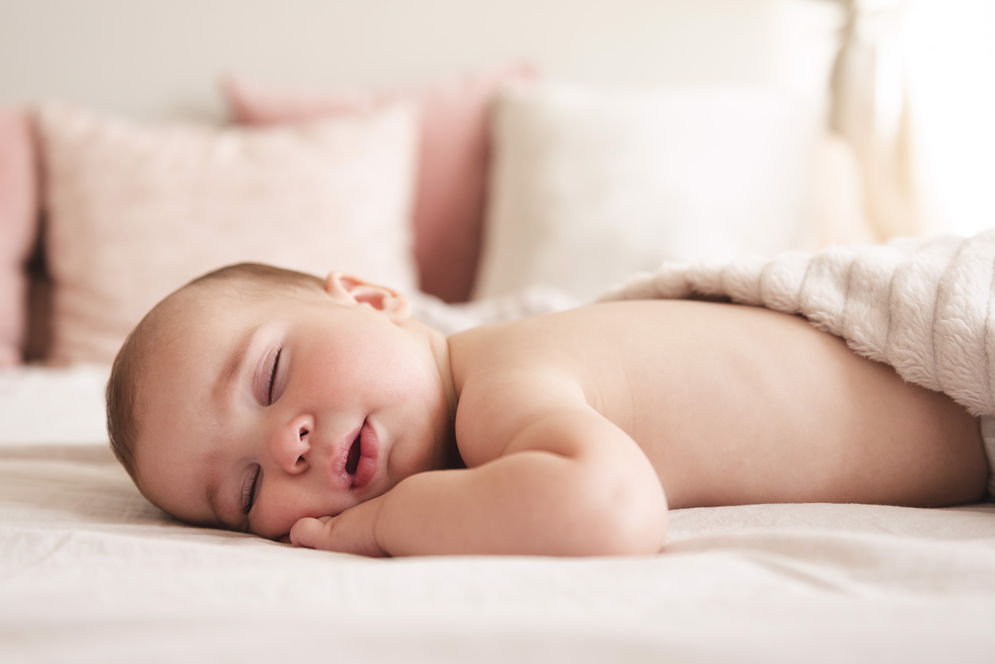 Trẻ sơ sinh ngủ ngáy khò khè là dấu hiệu của bệnh lý gì