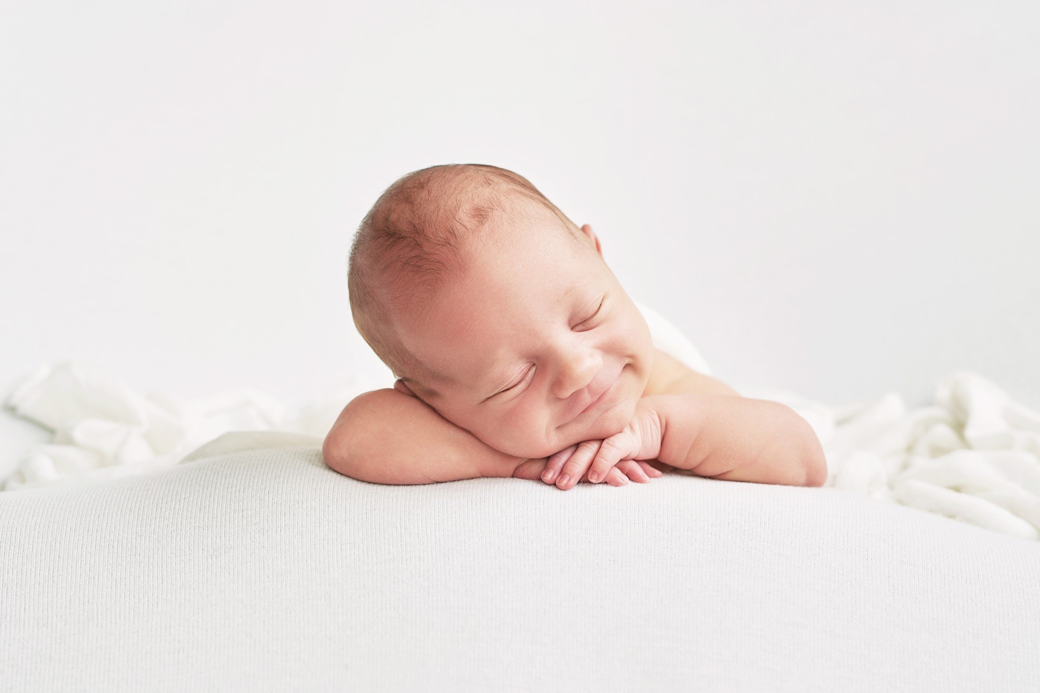 Thời gian ngủ của trẻ 2 tháng tuổi bao lâu là phù hợp