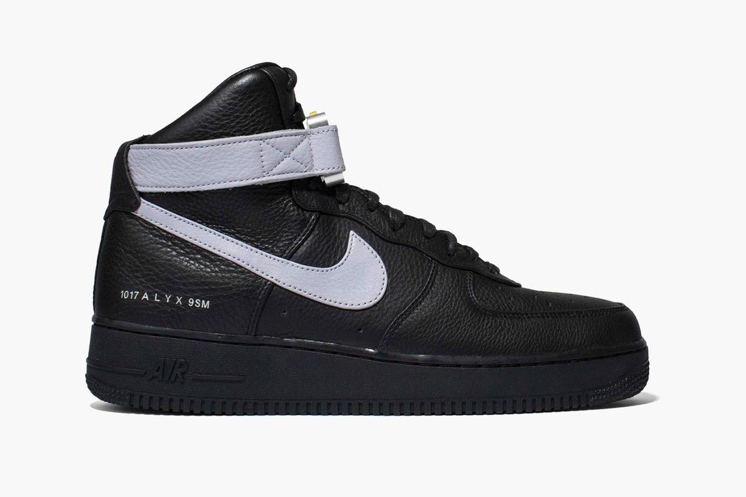 Top Velvet Nike Air Force 1-tot-nhat-phu-hop-voi-moi-tui-tien