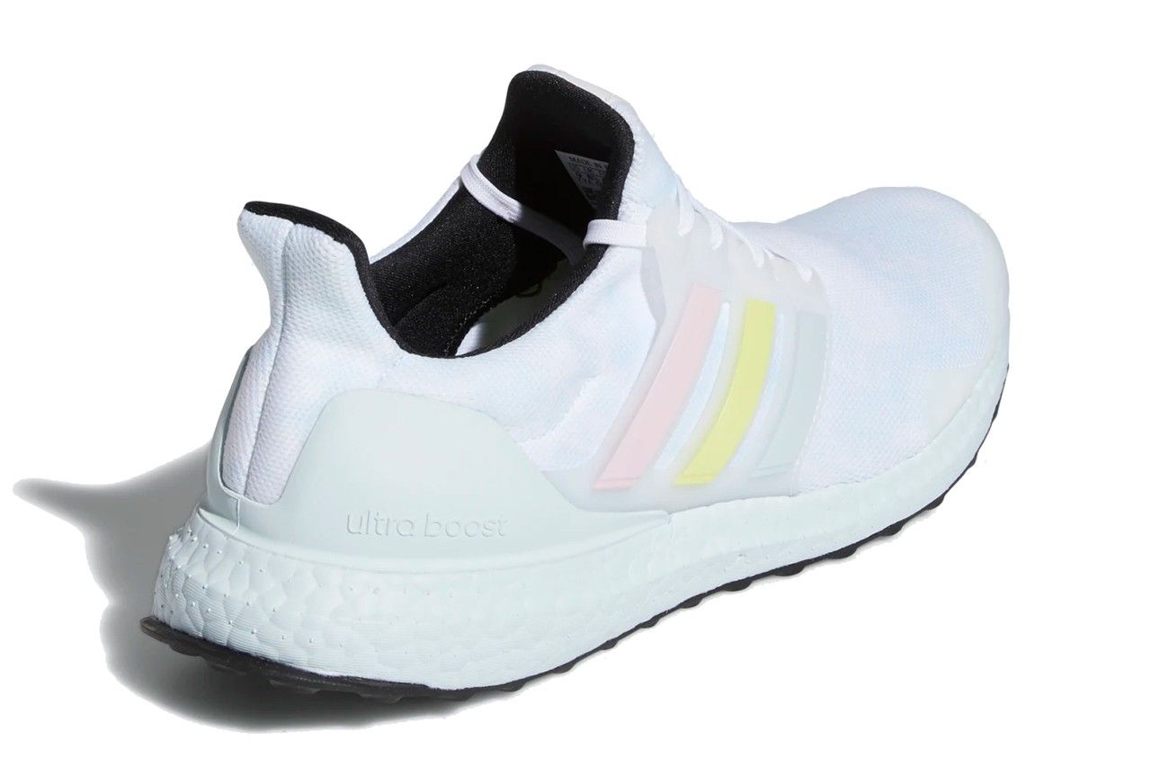 adidas ultraboost sky tint