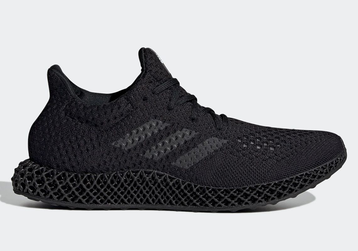 cam-nhan-tuong-lai-gong-adidas-4d-futurecraft-triple-black