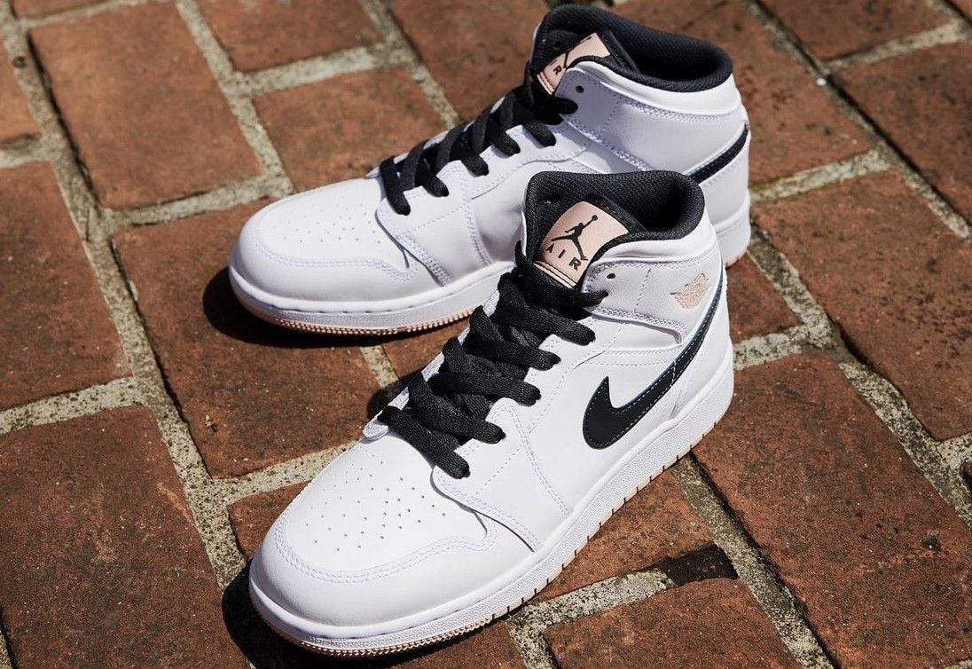 nike air force 1 reigning champ grey