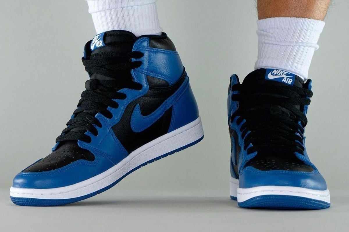 tren-chan-mau-air-jordan-1-high-og-dark-marina-blue