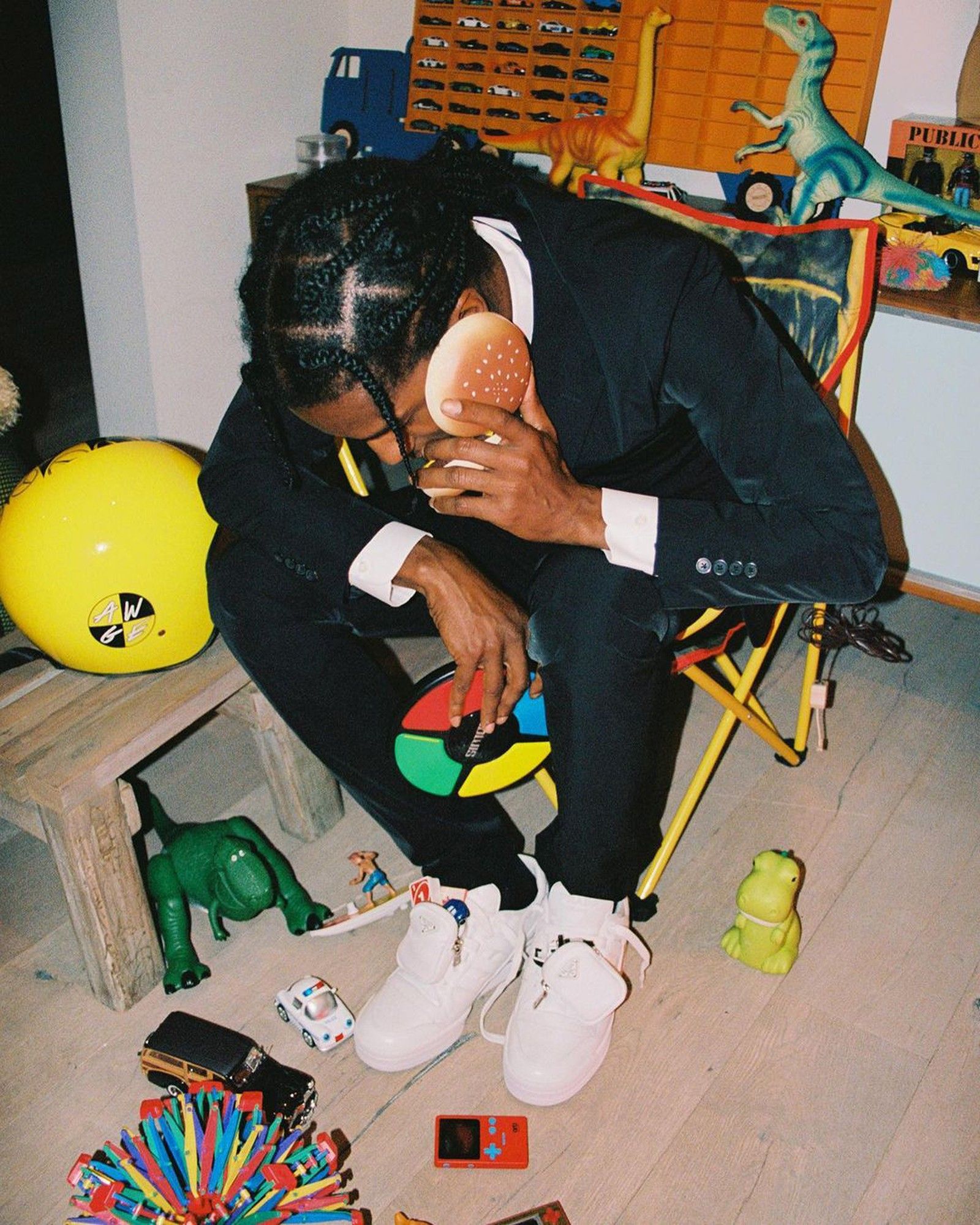 a$ap-rocky-tiet-lo-ve-doi-giay-prada-x-adidas-originals-forum-low