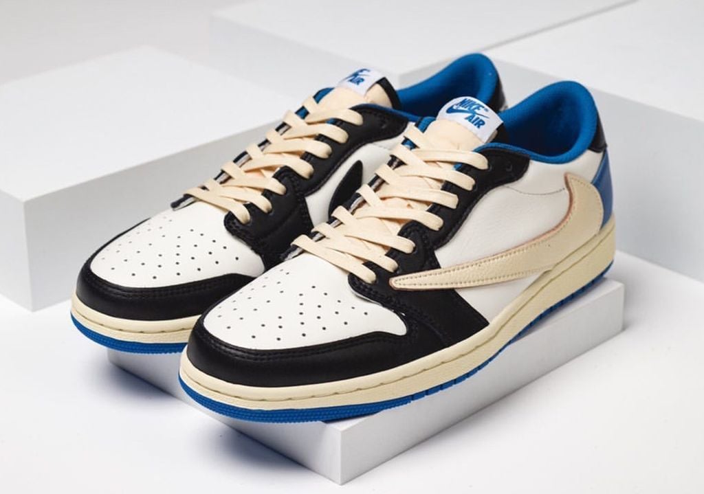 review-giay-air-jordan-1-low-fragment-travis-scott-vi-vua-cua-nam-202