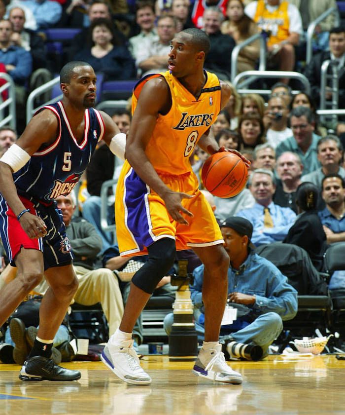 kobe bryant 2s
