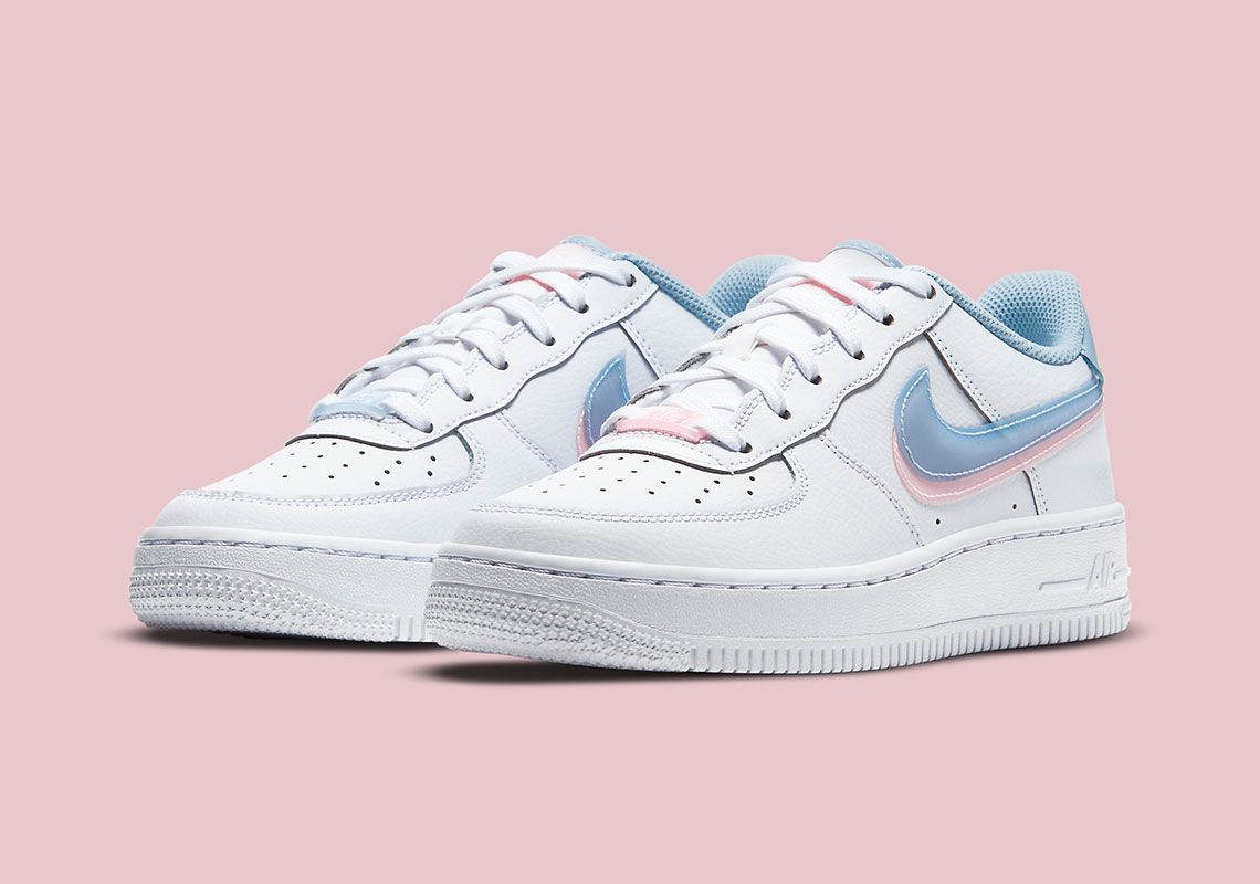Biá»u tÆ°á»£ng Swoosh hai lá»p mÃ u pastel nháº¡t xuáº¥t hiá»n trÃªn Nike Air Forc â AUTHENTIC SHOES