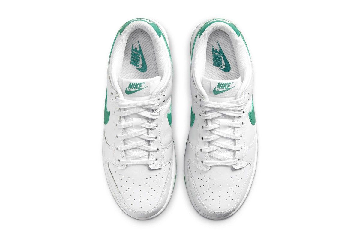 nike-tiet-lo-phien-ban-dunk-low-moi-co-mau-trang-va-green-rat-noi-bat