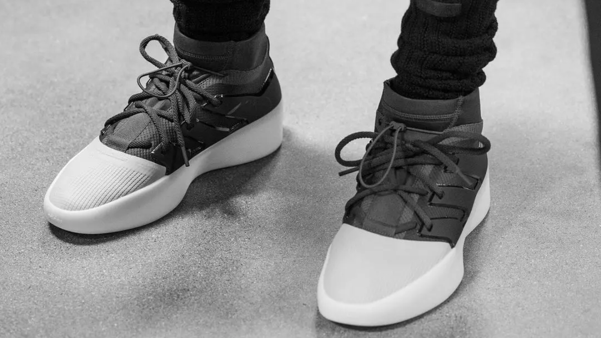 Hinh anh 6: Tai sao collab voi Fear of God la quan trong doi voi ong lon adidas?