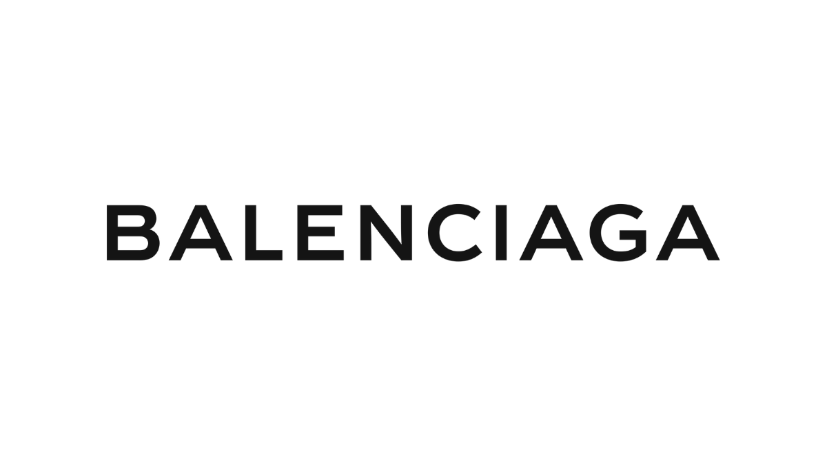 Lịch sử Balenciaga - Thời trang tới từ xứ sở bò tót – LUXITY