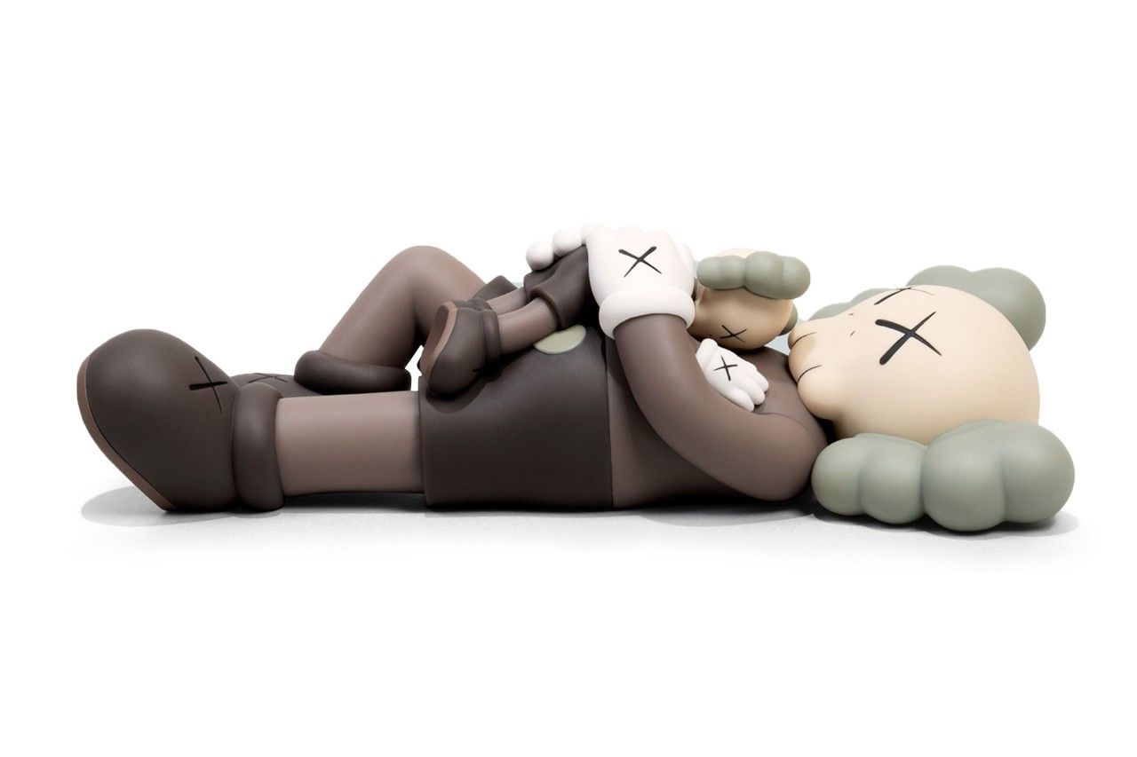 kaws-holiday-goi-ten-singapore-cho-diem-dung-chan-tiep-follow