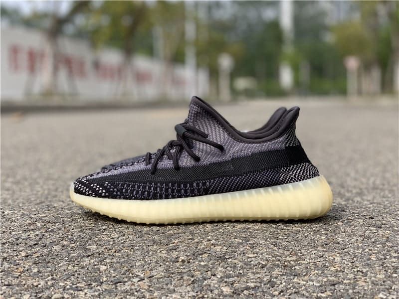 yeezy carbon fake vs real