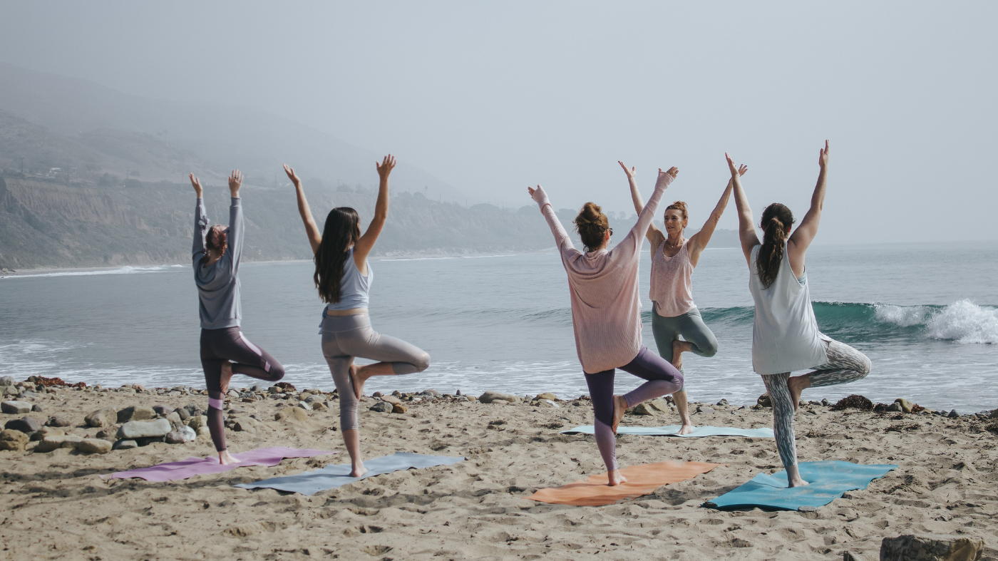 Từ quá khứ đến hiện tại – quần áo tập Yoga đã thay đổi như thế nào?