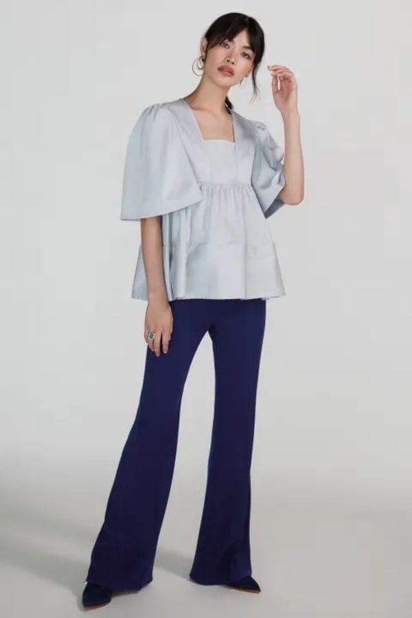 Mua quần ống loe mix cùng áo babydoll tại Maison Online