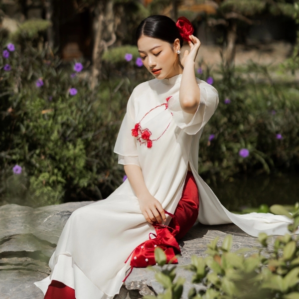 Top 15 Bộ trang phục đẹp nhất cho Tết Nguyên Đán 2023 - Mytour.vn