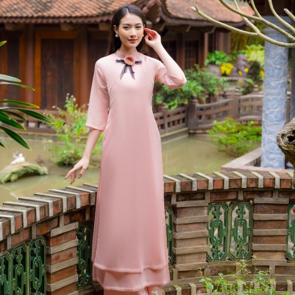 Áo dài truyền thống