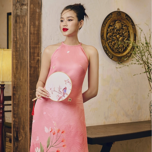 Áo dài yếm cách tân