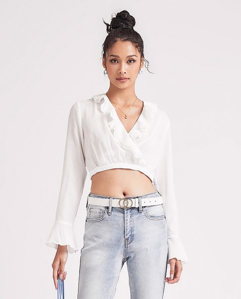 Cach-phoi-do-voi-croptop-tay-dai-2