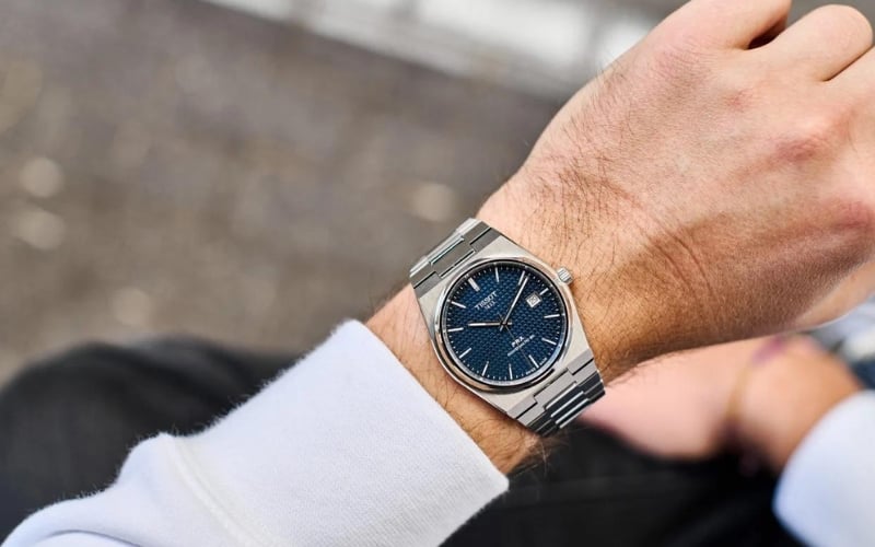 Đồng hồ sang trọng