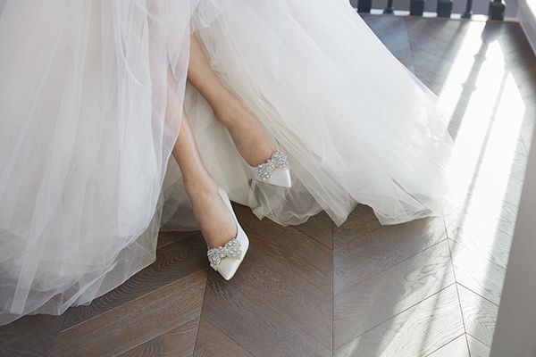 Lựa chọn giày cao gót cô dâu vừa vặn với chân