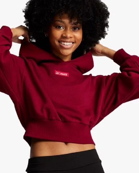 Phối đồ với áo Hoodie nữ croptop cùng quần legging