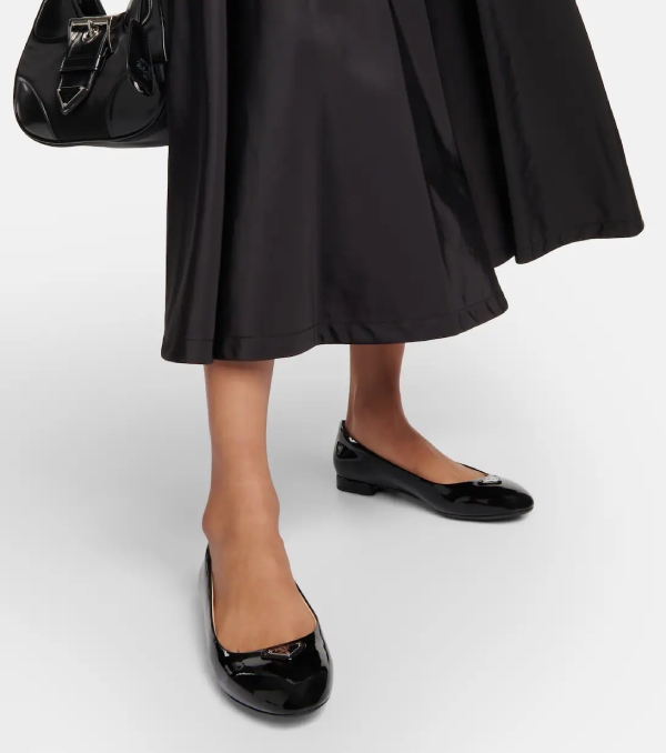 Giày búp bê Prada