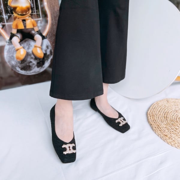 Giày búp bê thương hiệu Chanel