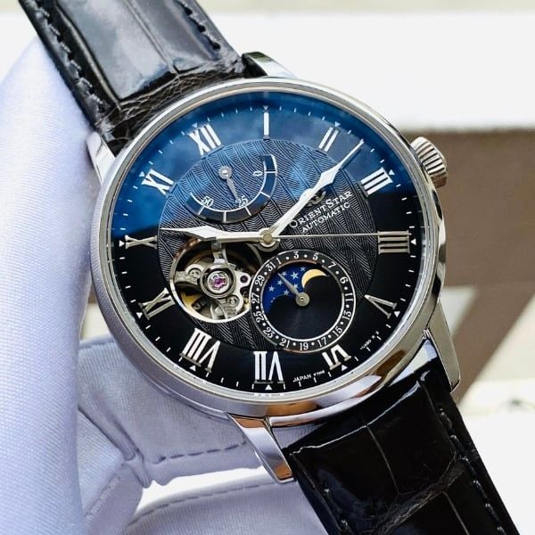 Cách phân biệt đồng hồ cơ và pin - Đồng hồ cơ là gì