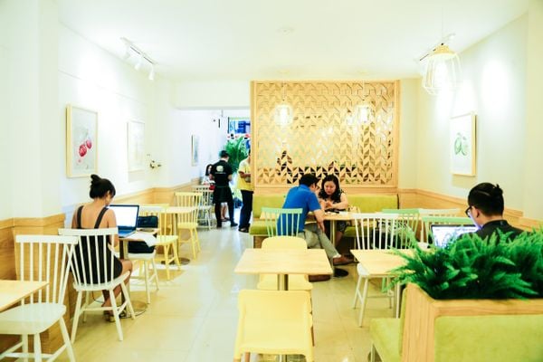 Sang quán cafe mặt tiền Nguyễn Tri Phương khu trung tâm quận 10