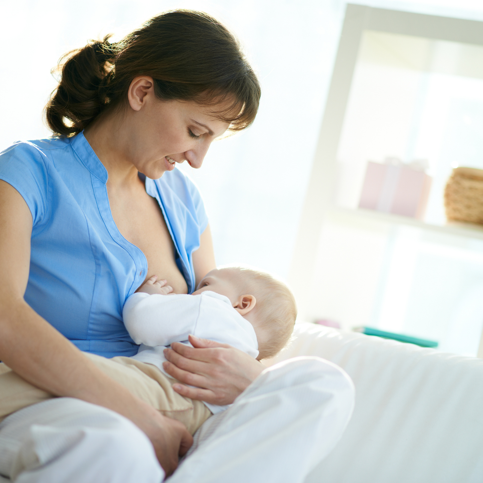 7 cách làm săn chắc vòng một sau sinh