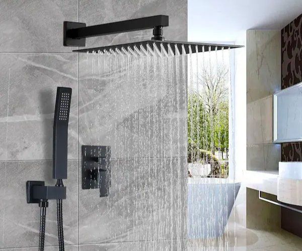 Sen cây tắm đứng màu đen Sự lựa chọn hoàn hảo để nâng tầm phòng tắm hiện đại