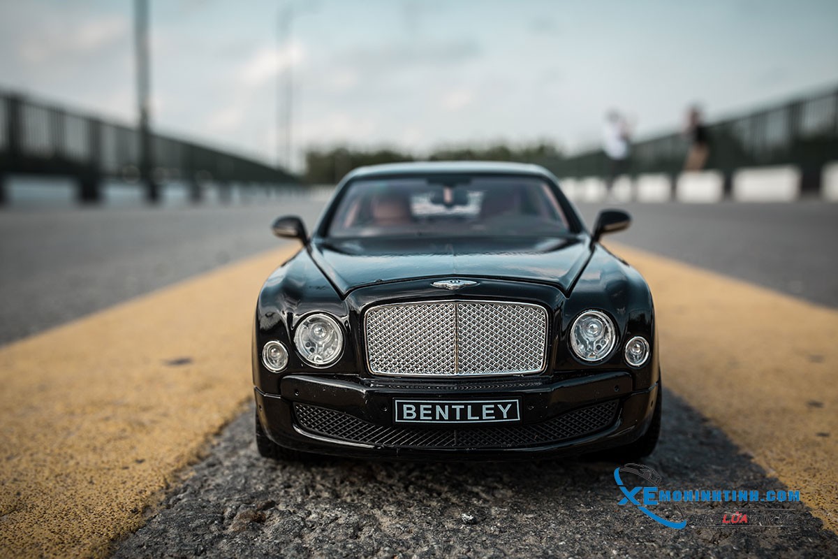 Bentley Mulsanne 2010 bordeaux (Minichamps) 1/43e