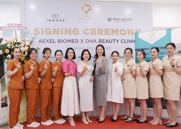 GIƯỜNG XÔNG HƠI IYASHI DÔME LẦN ĐẦU CÓ MẶT TẠI DHA BEAUTY CLINIC