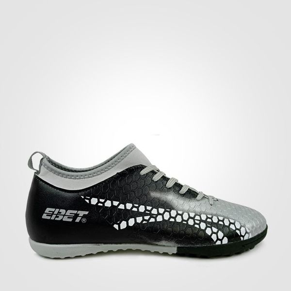  Động Lực shop cung cấp nhiều mẫu giày đá bóng để bạn lựa chọn