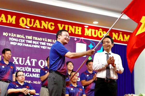 lễ xuất quân para games 12