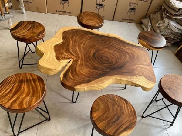 Bộ bàn ghế gỗ me tây nguyên khối đẹp độc đáo