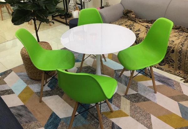 Ghế Eames màu xanh lá