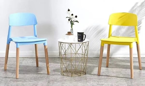 Ghế nhựa đúc xếp chồng chân gỗ A15 màu xanh lá - màu vàng