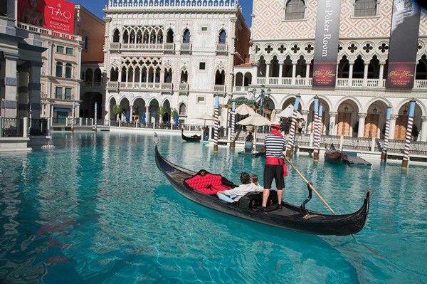 Dòng sông trong khách sạn Venetian